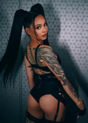 Яна - Фото 1